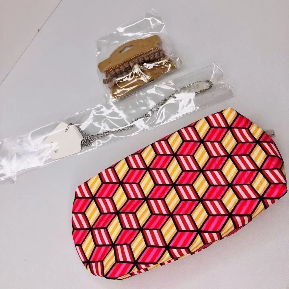 Clinique Geometric Pouch Silver Necklace & Wooden Bracelet Bundle